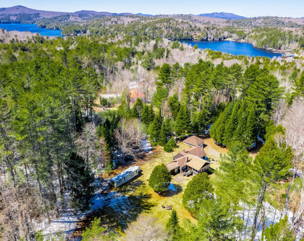 saranac lake house location